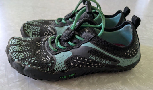 45205 Little Kids Size 12 Saguaro Gym Shoes Black Aqua