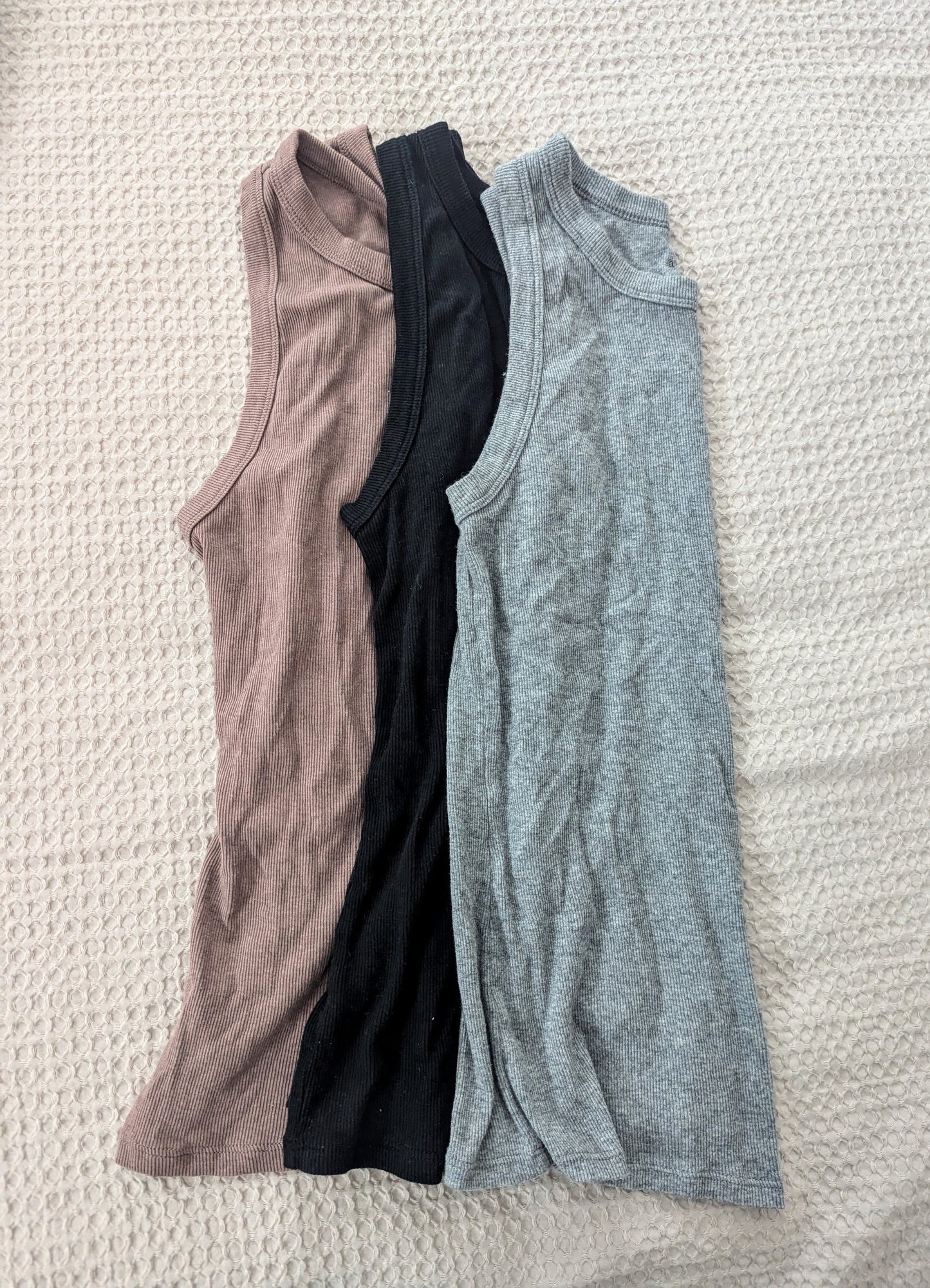 Seller #4 a new day 3 tank bundle size Medium REDUCED