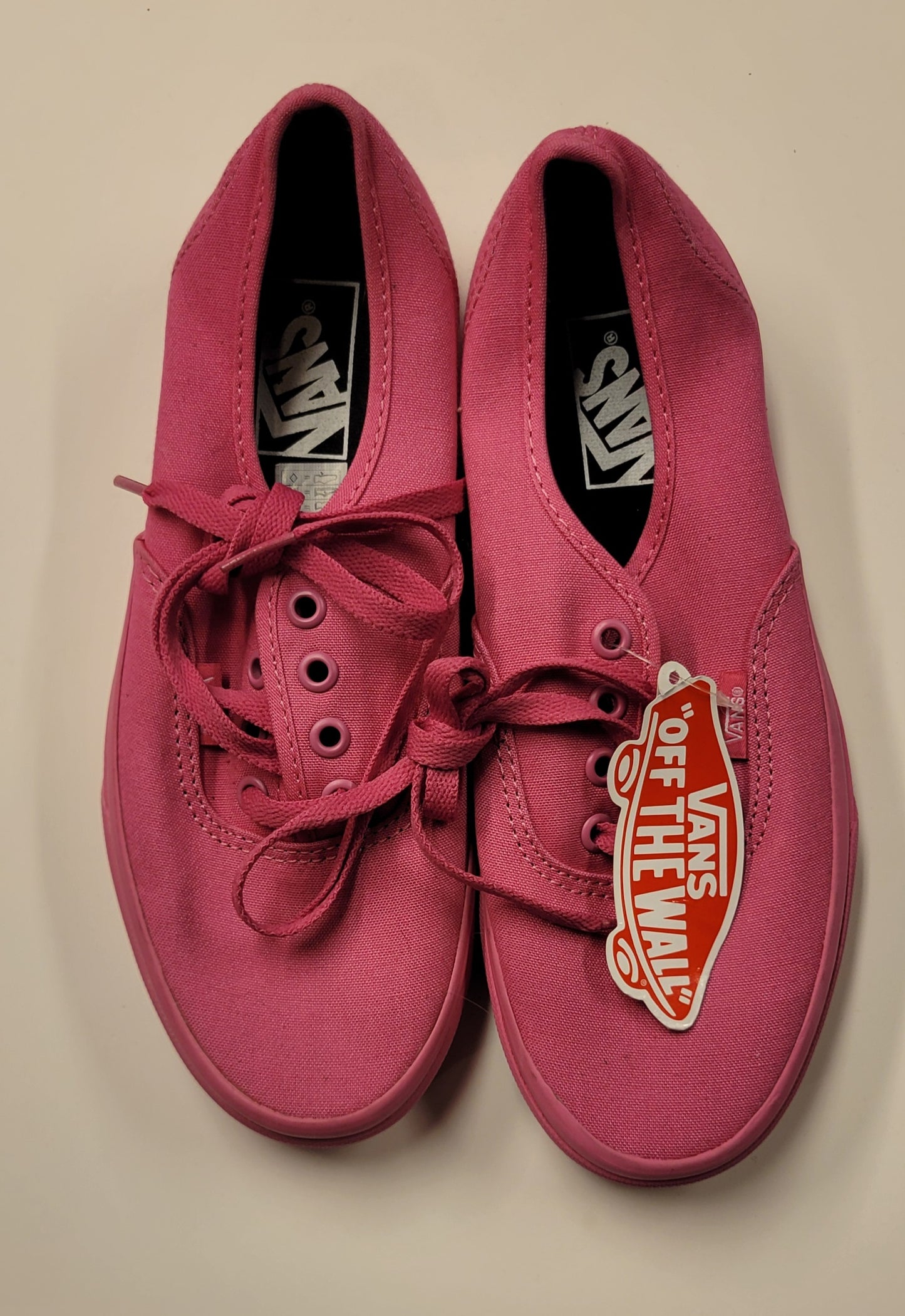 NWT Vans Off The Wall Hot Pink Lace Up Sneakers, Women 7.5 or Men's 6. PPU Paddock Hills