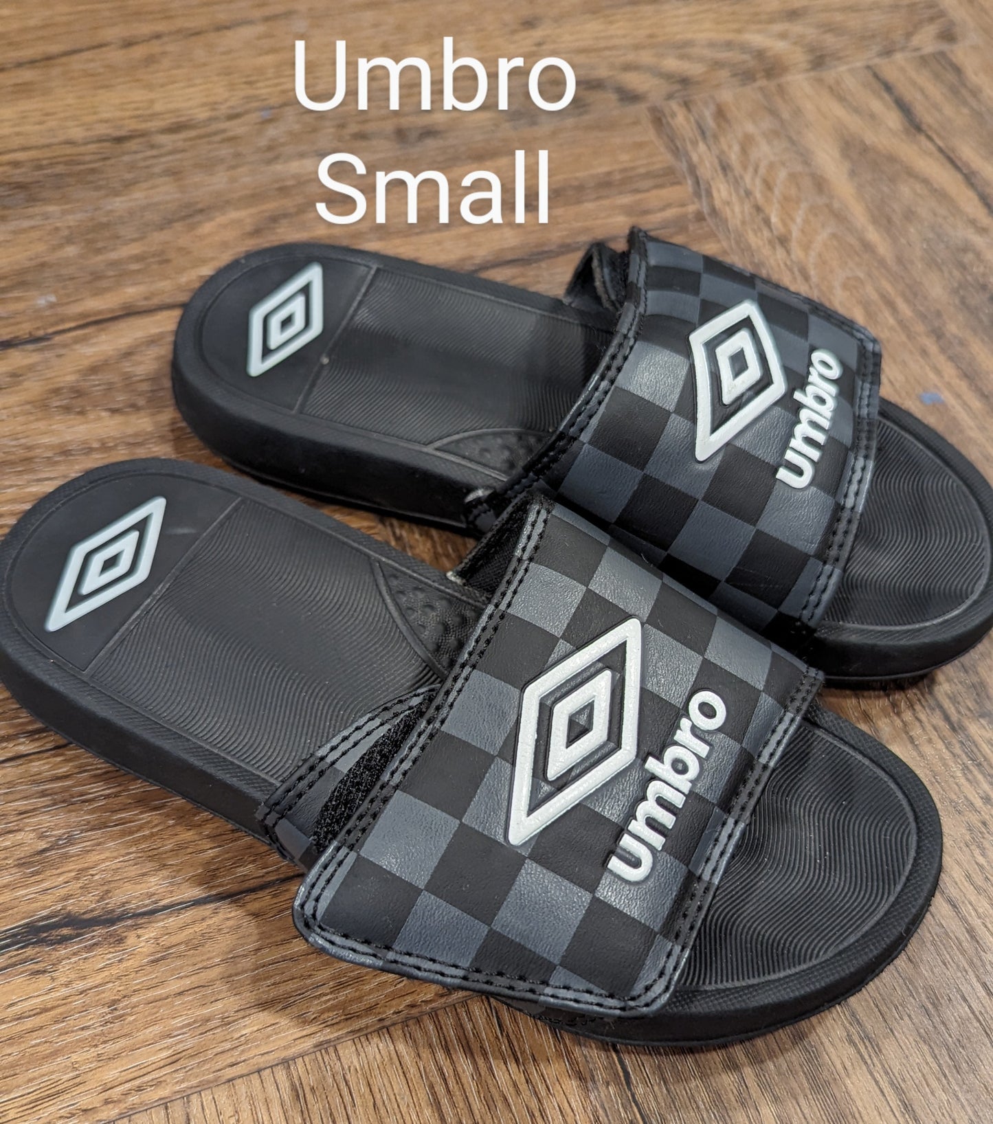Umbro black slide sandals, small