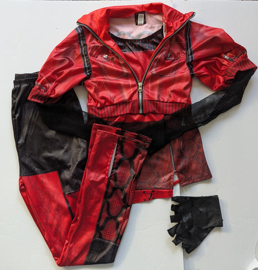 #17 Disney Descendants the Rise of Red Princess Costume, Girls M (8-10), EUC