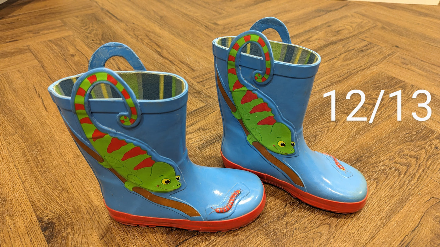 Blue chameleon rain boots, 12/13