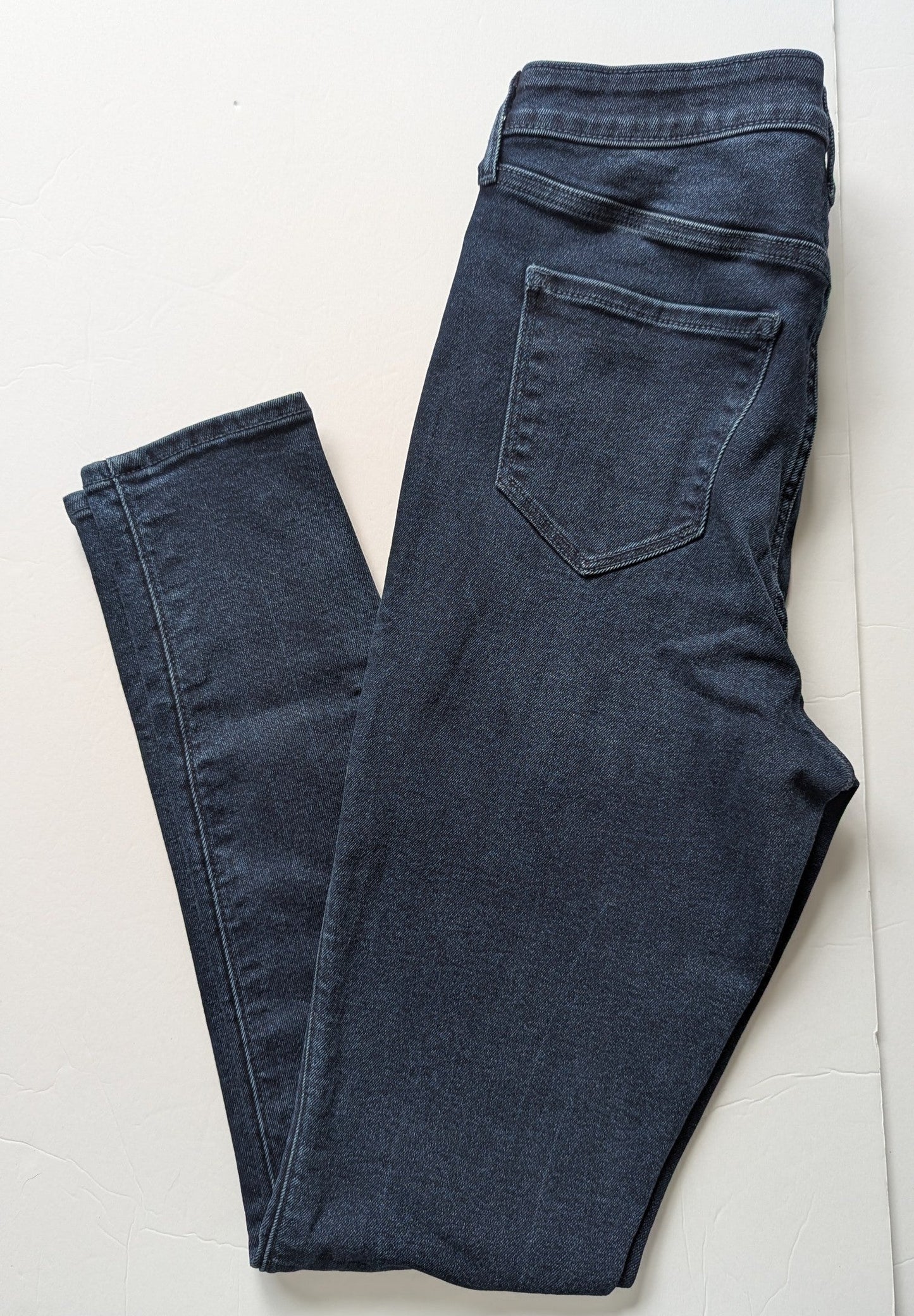 #17 old Navy 360° stretch rockstar super skinny jeans, 10 tall, EUC