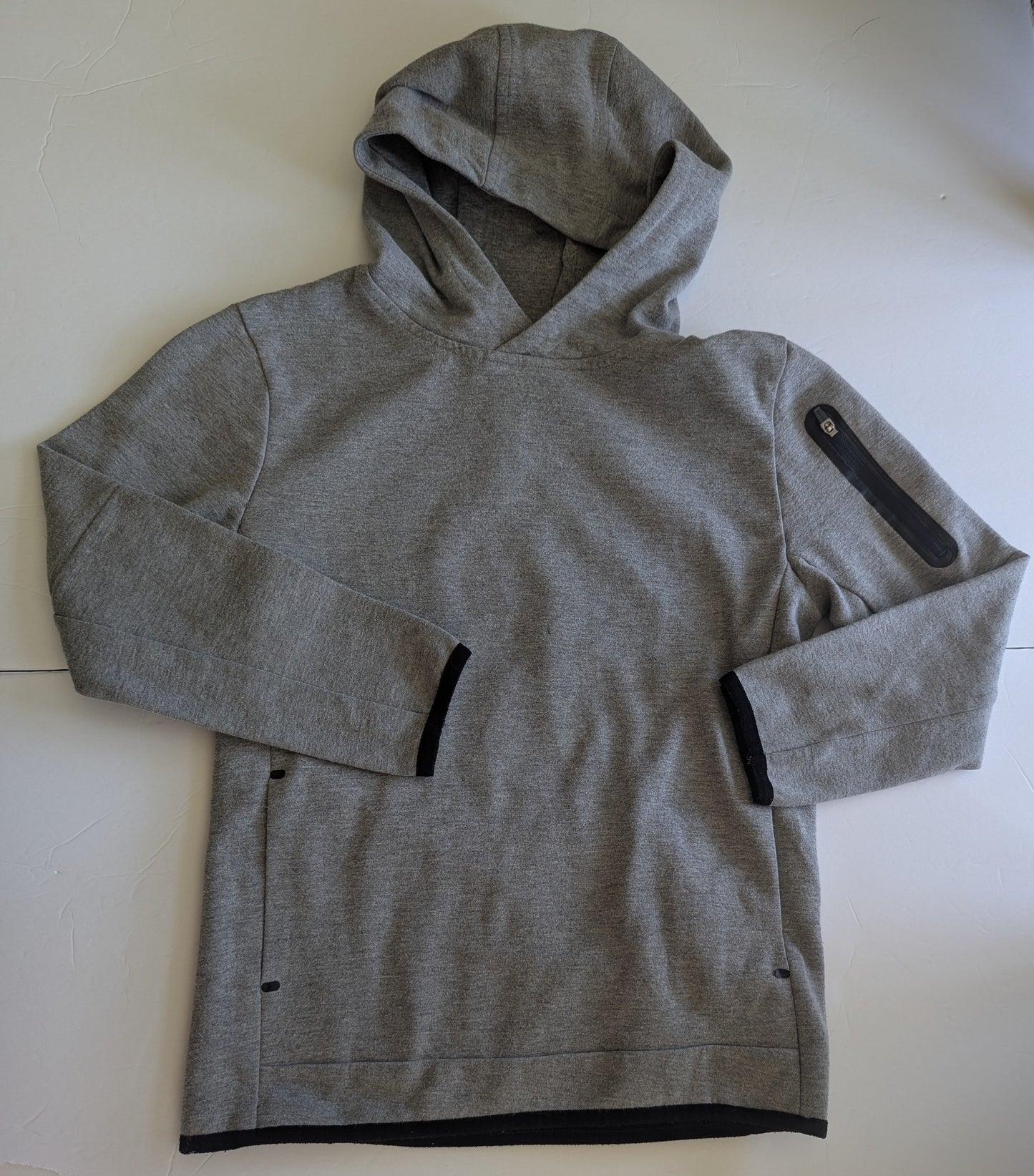 #17 Boys Grey Sport Active Hoodie Size M (8), EUC