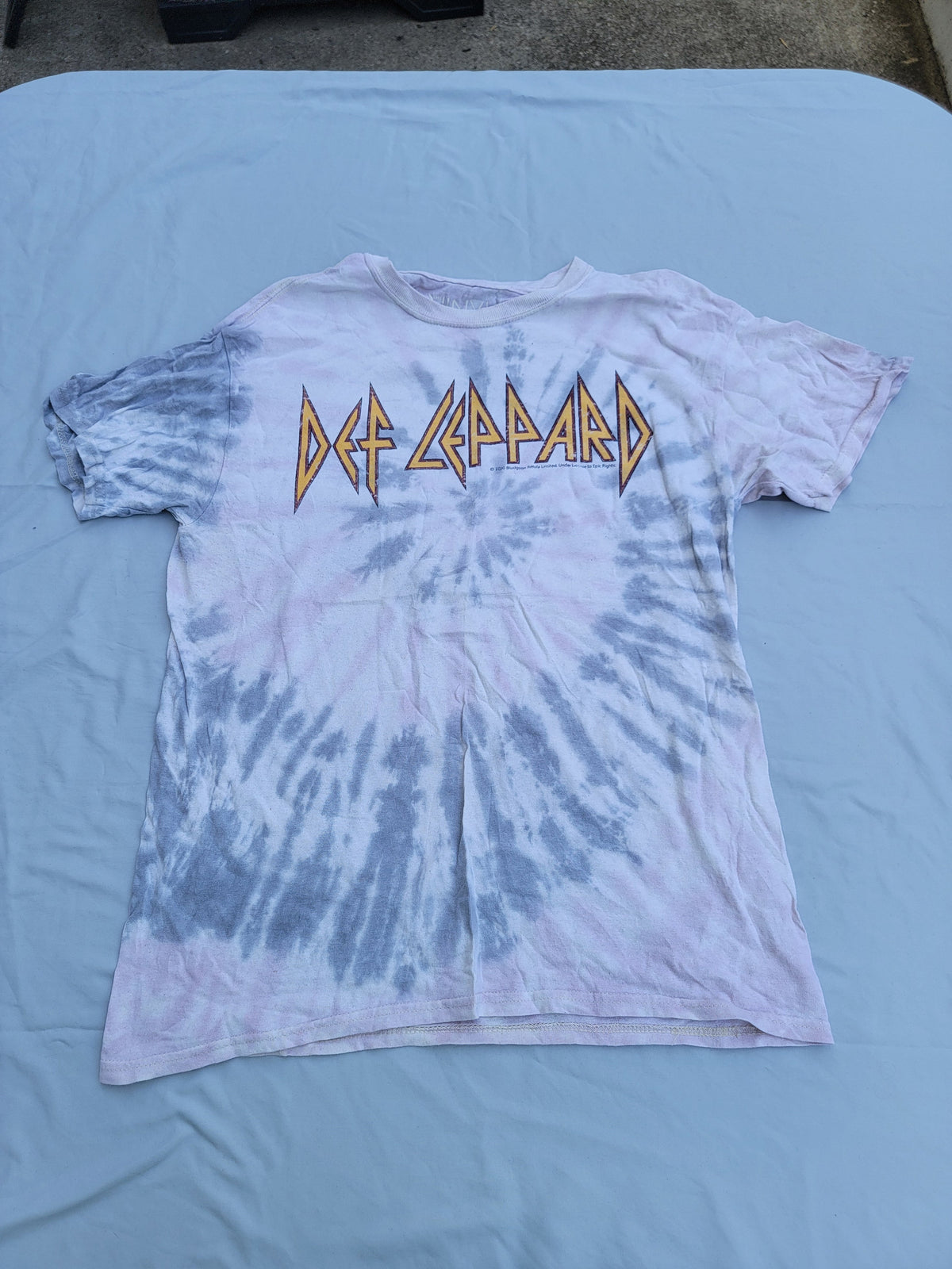 Seller #18 Women's Def Leppard TShirt Size Small