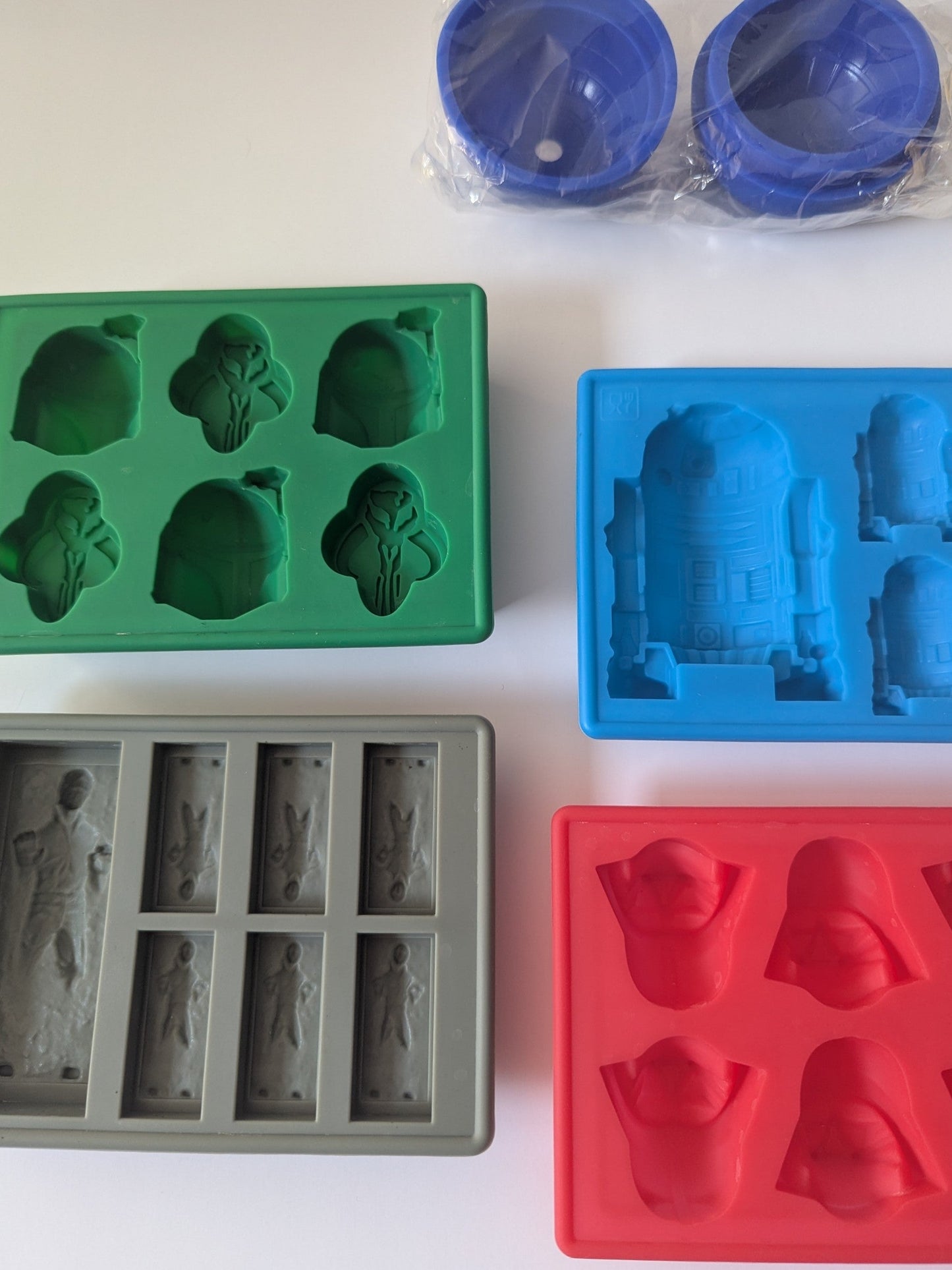 #17 8- silicone molds, Star Wars, New