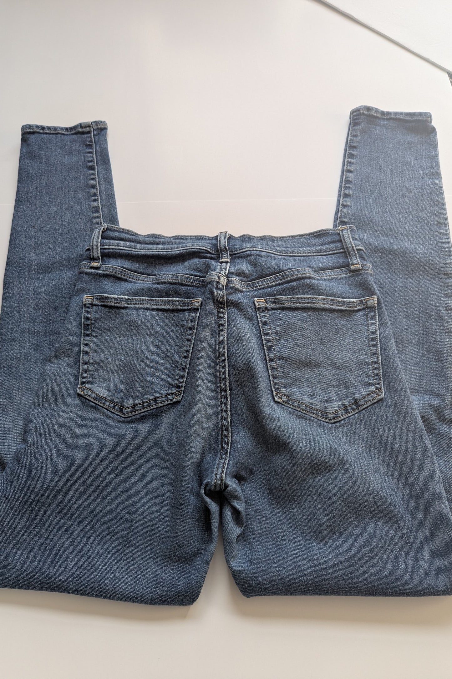 #17 Women's Gap Jeans 28/ 6T, true skinny high rise, VGUC