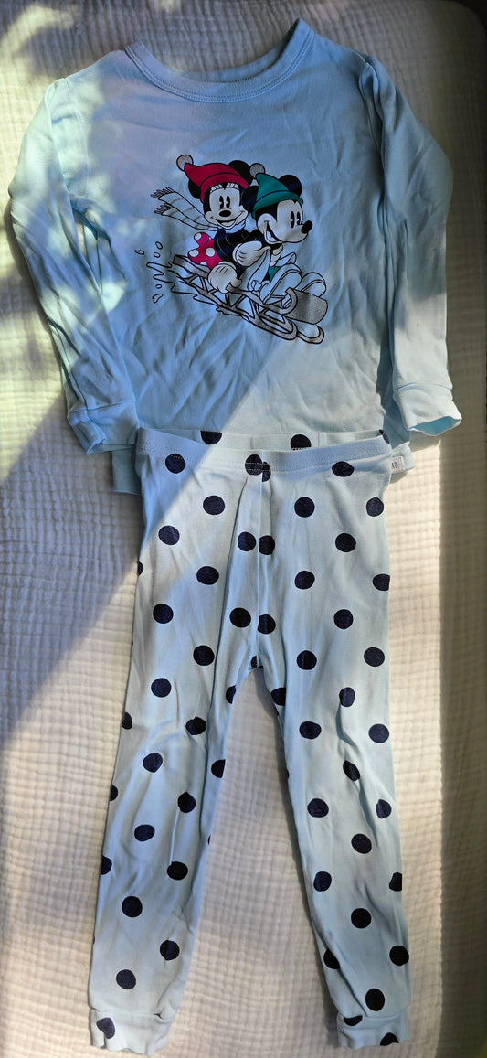 #131 Gap Mickey & Minnie Holiday girls PJs sz4