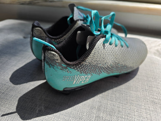 #131 DSG Boys Soccer Cleats sz 12