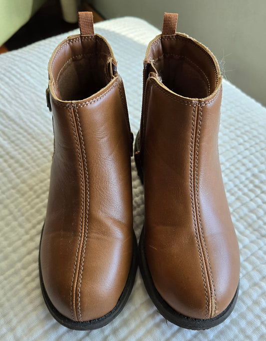 #131 REDUCED Carters Cognac brown ankle boots girls sz 13