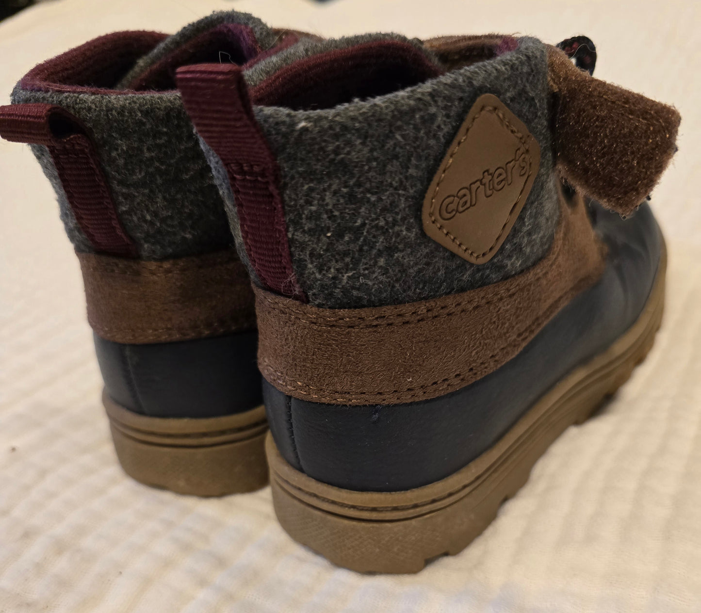 #131 Carters Boys Duck Boots sz 10
