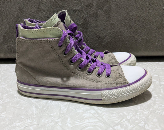 #61 High Top Converse Sz 2 Gray/Purple/Mint