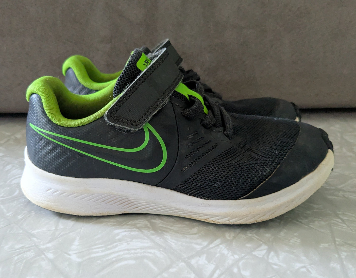 #61 Boys 11c Nike Sneakers Neon Green & Dark Gray