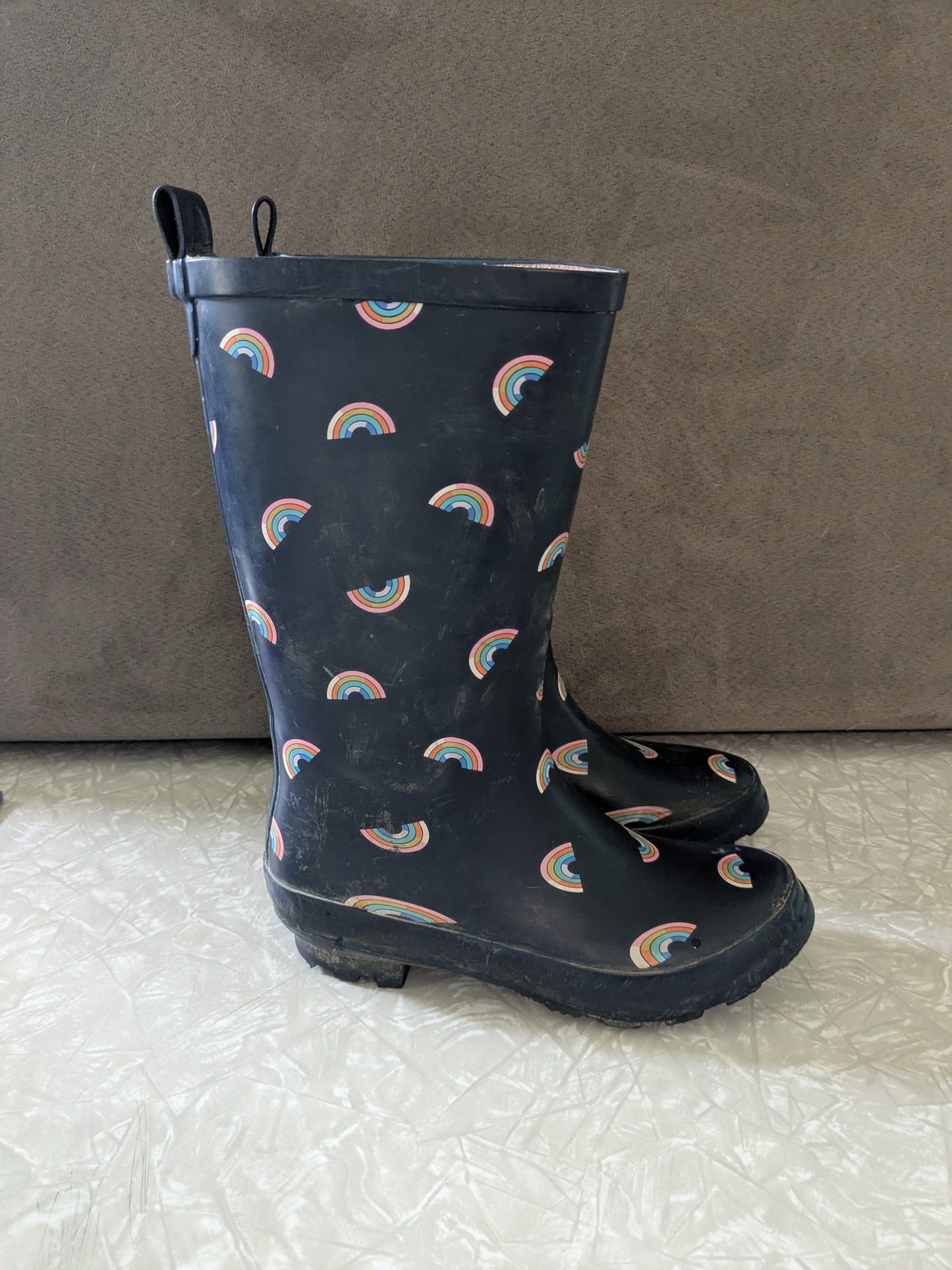 #61 Girls Size 1 Navy Rainbow Rain Boots