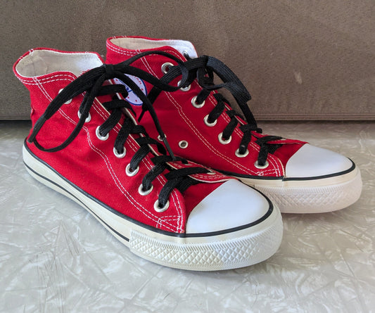 #61 EU 35 (Youth 3) Off Brand Converse Style Red Canvas Sneakers