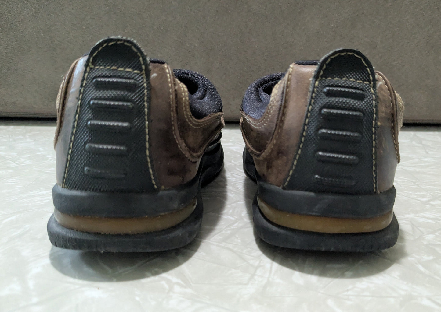 #61 Boys 11W Stride Rite Leather Moc Slip On