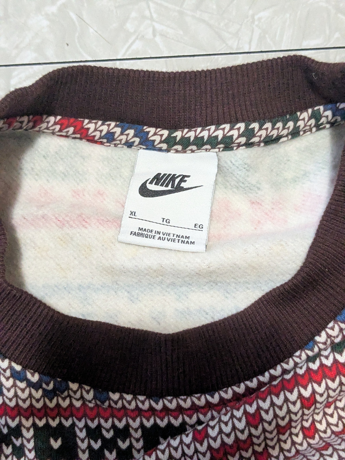 #61 Boys XL Nike "Knit" Print Sweatshirt