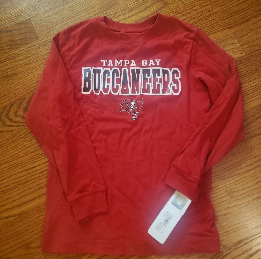 #49 NWT NFL Tampa Bay Buccaneers Tee