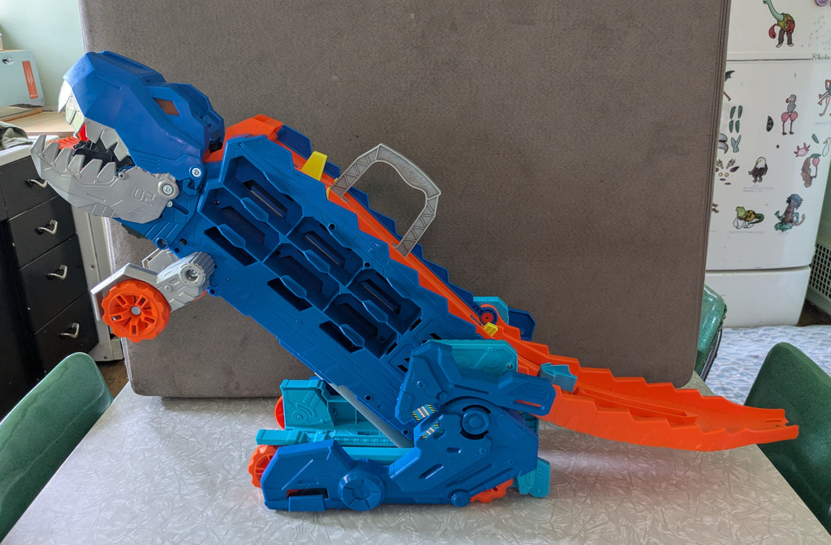 #61 Hot Wheels Ultimate T-Rex Transporter
