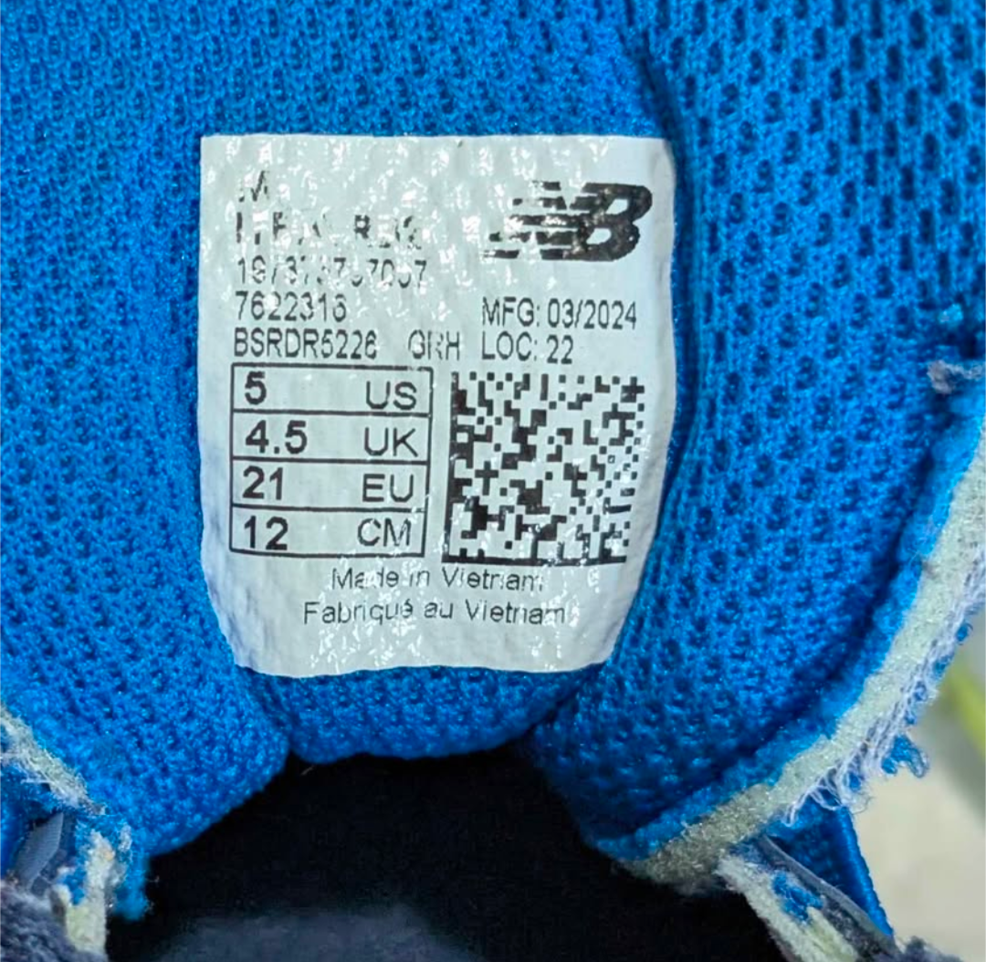 #61 Toddler 5 New Balance Sneakers Gym Shoes Blue Yellow