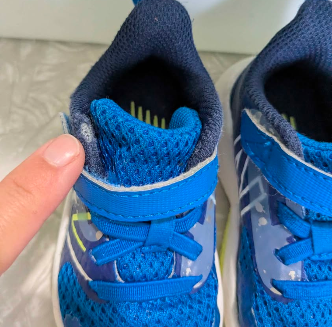 #61 Toddler 5 New Balance Sneakers Gym Shoes Blue Yellow