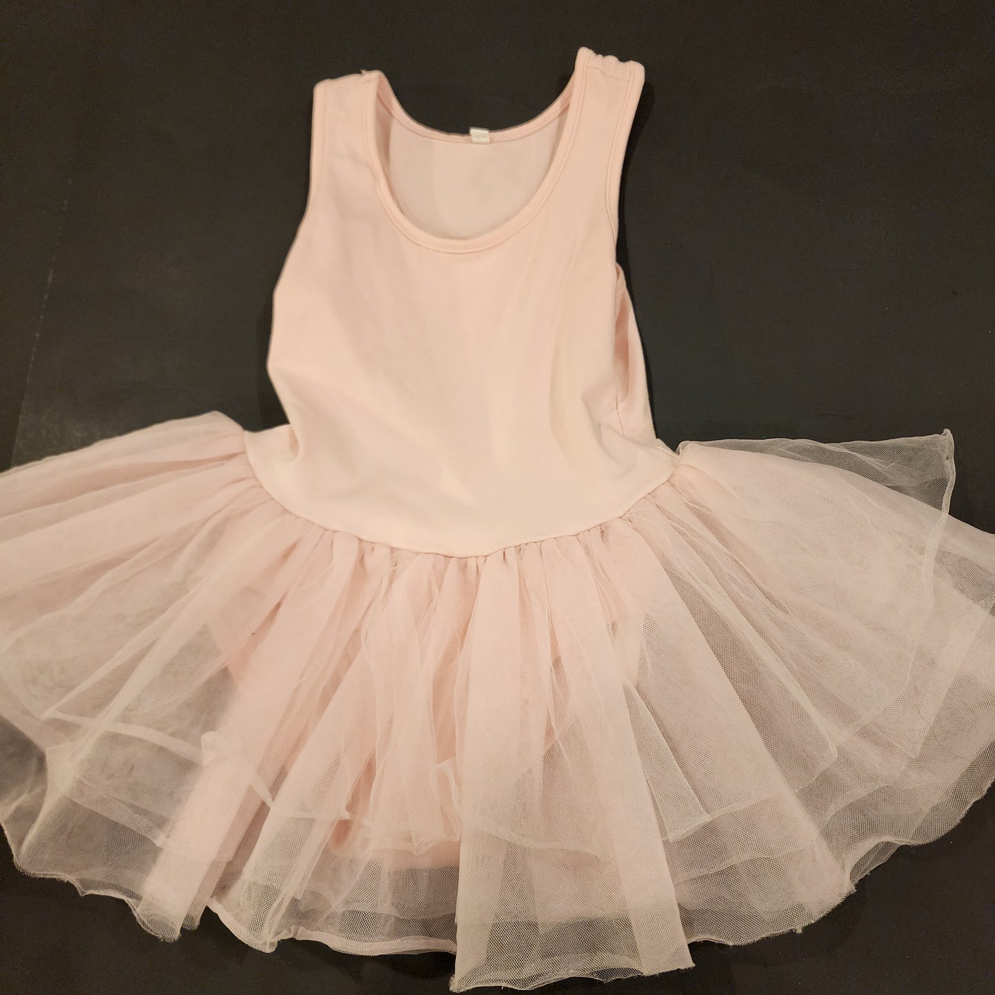 Girls 90/4 Pink dance leotard with tulle skirt