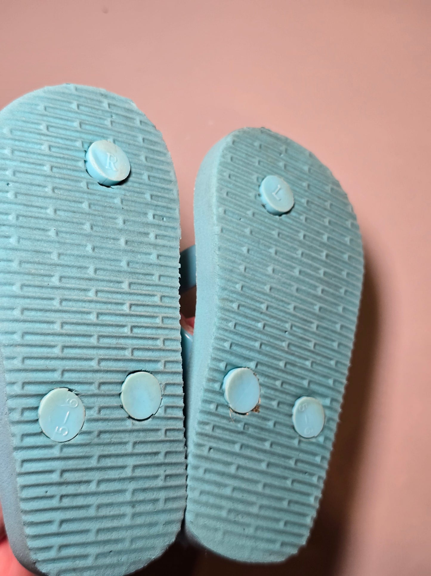 #131 Pineapple flip flops girls sz 5/6