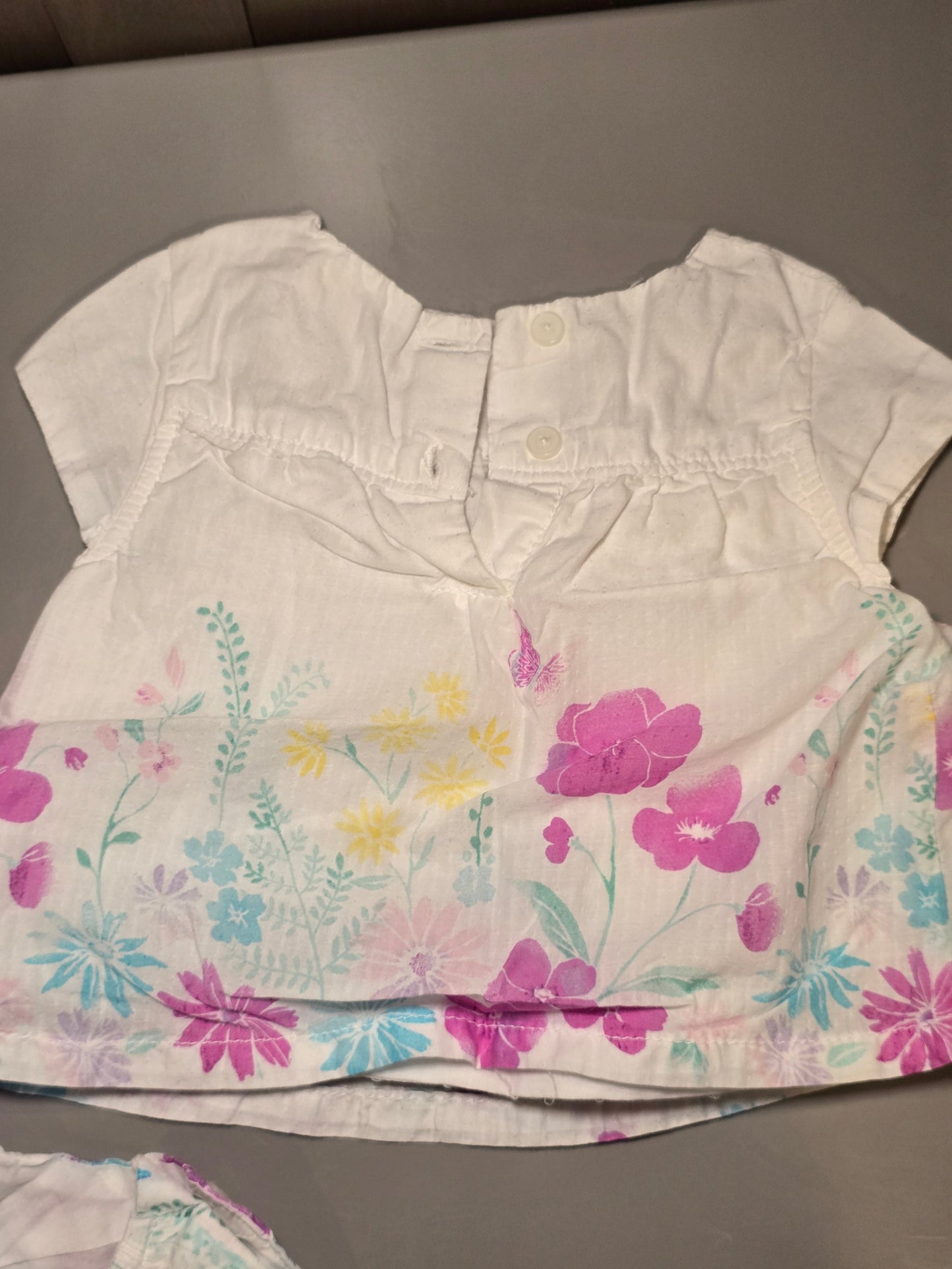 #131 Oshkosh floral Romper and shirt set girls sz 9M