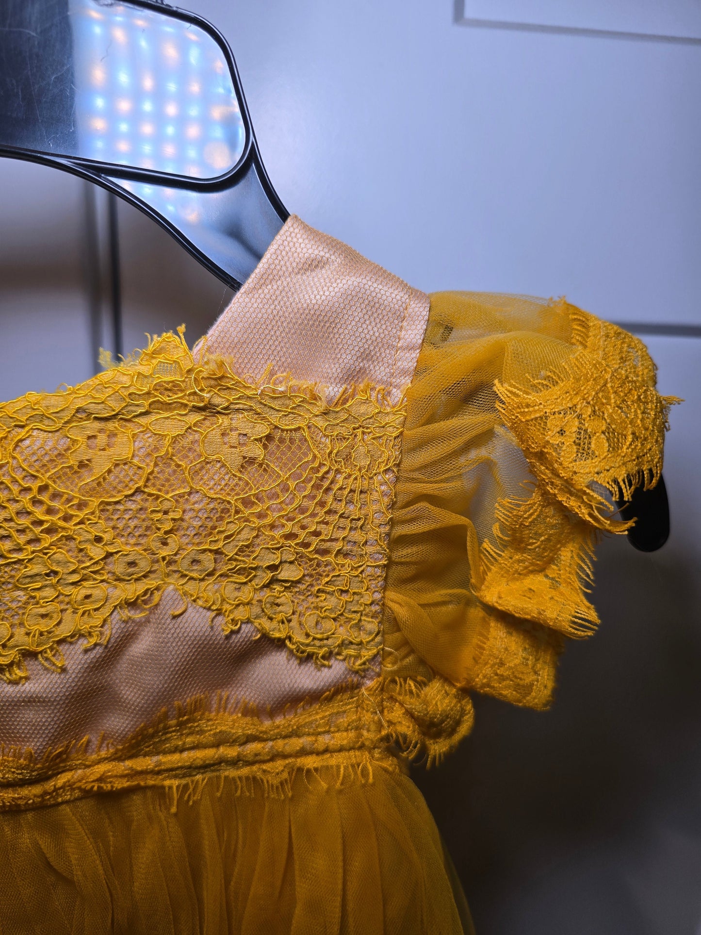 #131 REDUCED Trish Scully Girls Yellow Lace & Tulle long dress sz 5