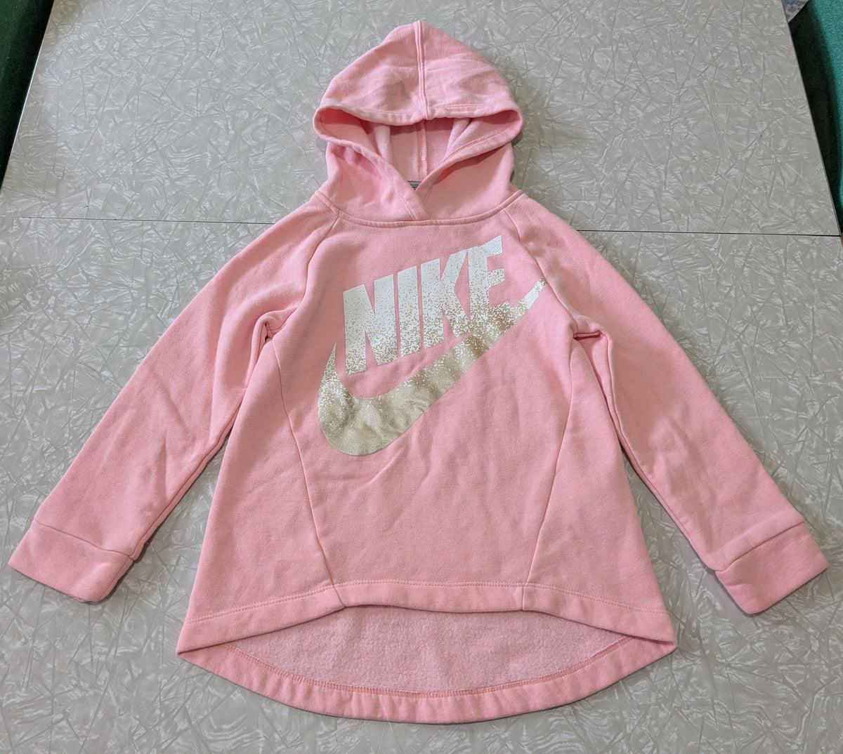 #61 Girls 6 Pink/Gold Nike Sweatshirt