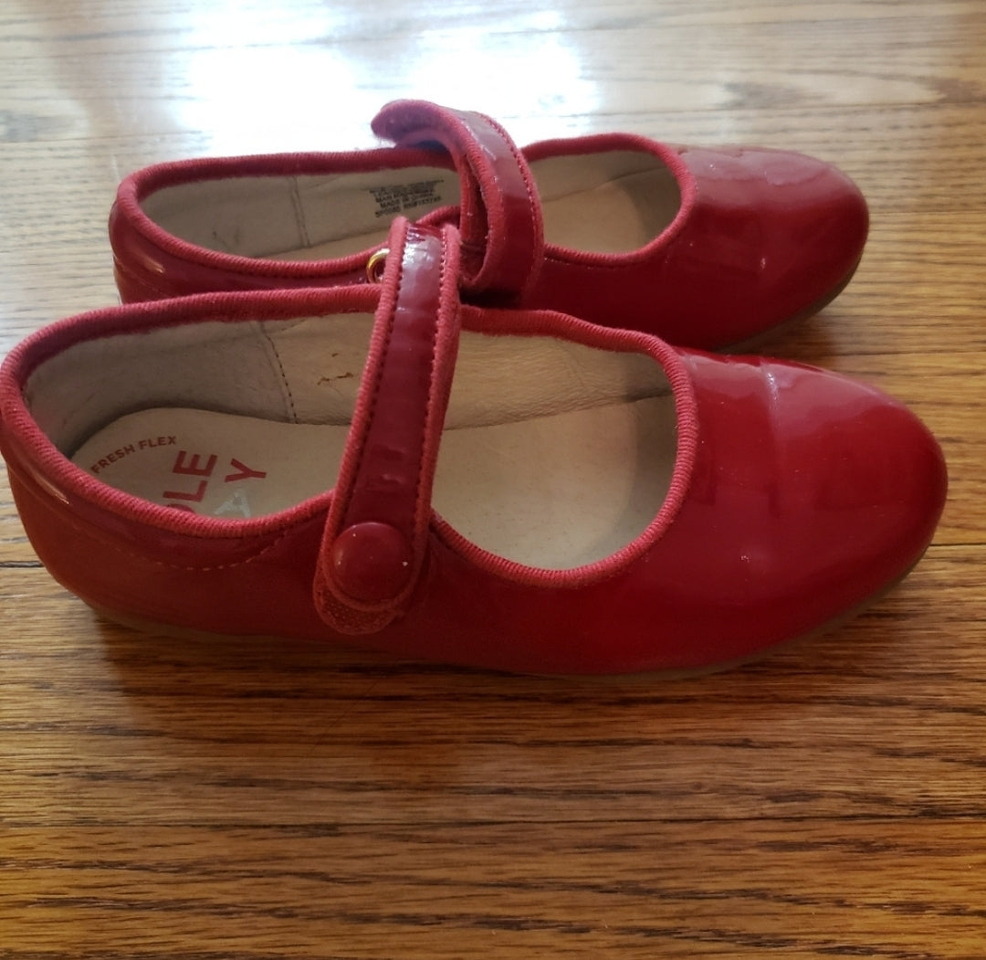 Sole Play Size 9 Button Mary Jane Red Patent Shoes