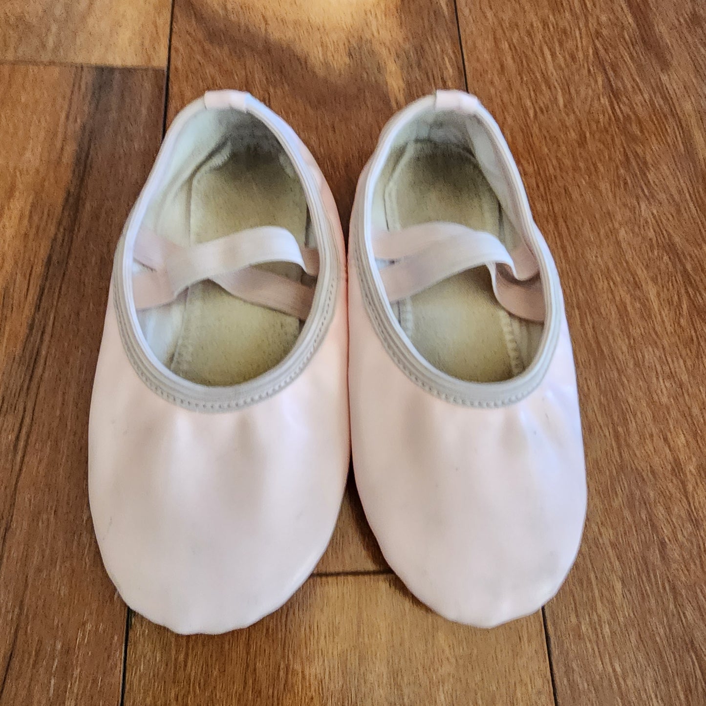 #3A girls Ballet Shoes, fit like a 10 **REDUCED**