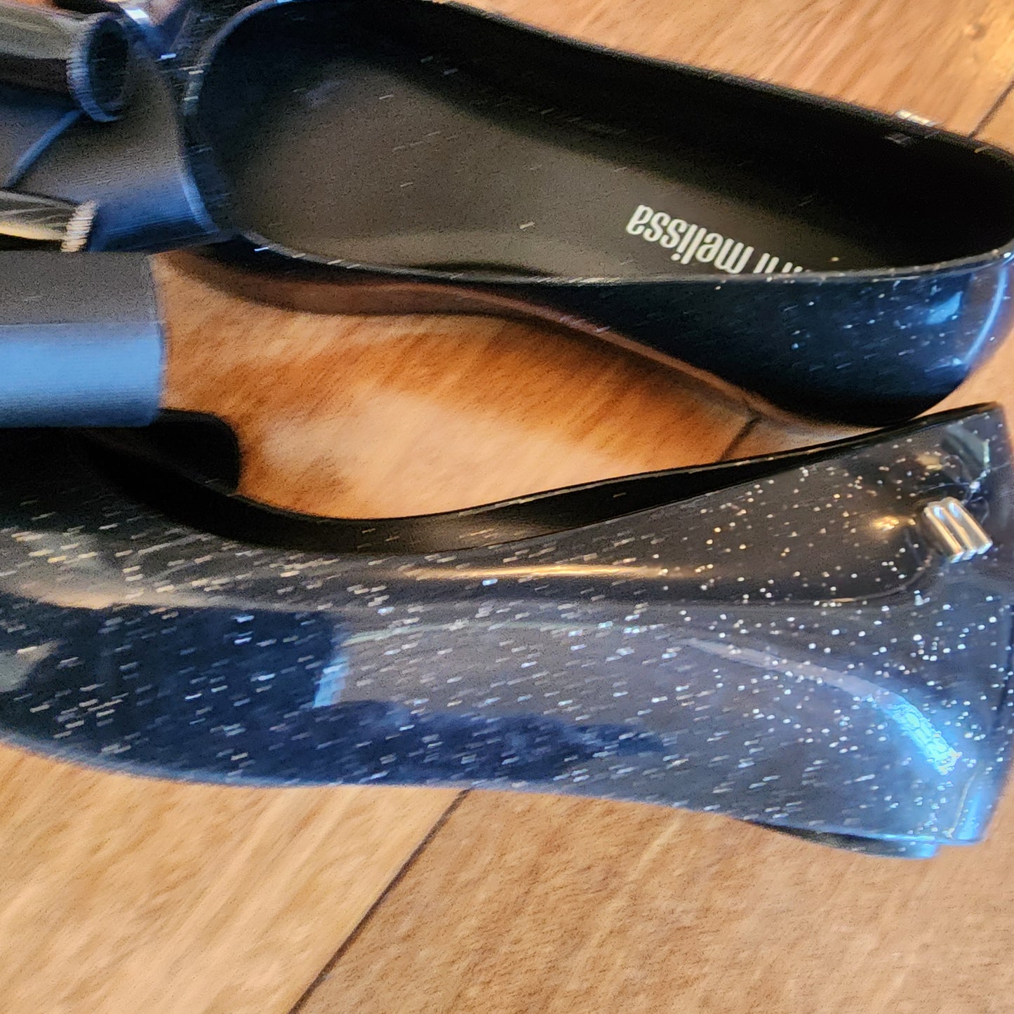 #135 girls EUC Mini Melissa black sparkle flats size 11