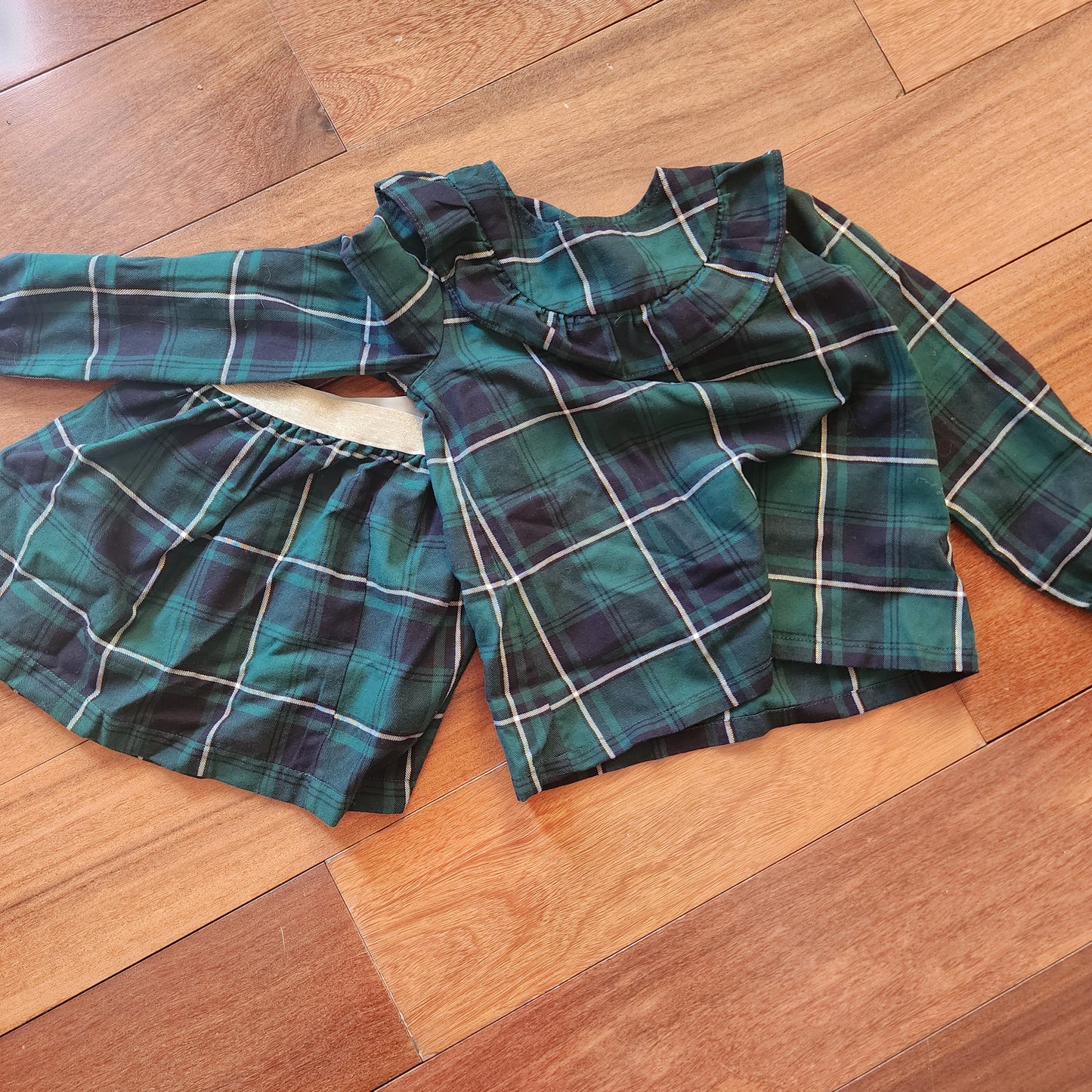 #3A girls Size 3T Carter's navy, green and gold plaid skirt outfit **REDUCED**