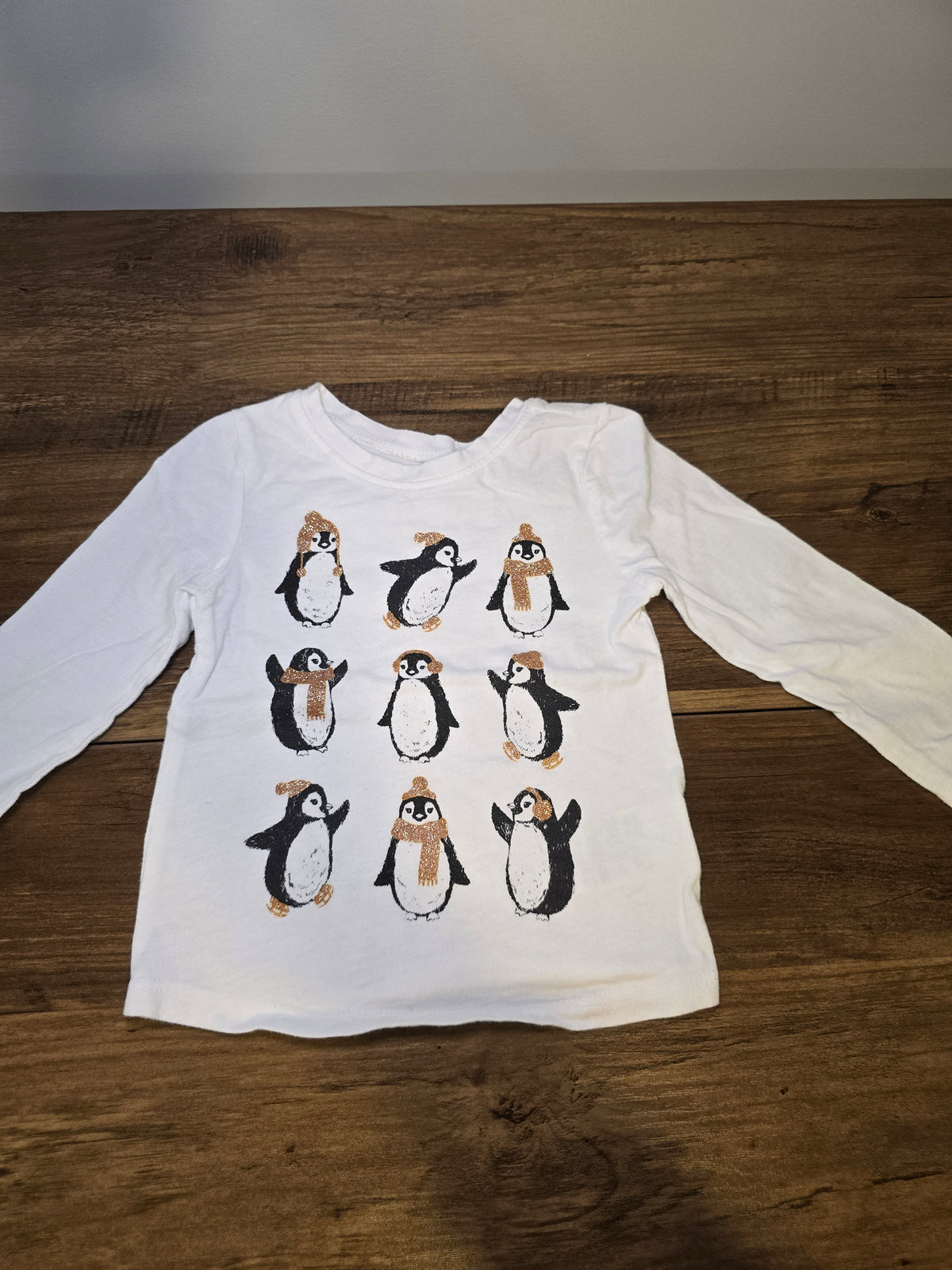 #131 Old Navy penguin long sleeve shirt sz 12-18M