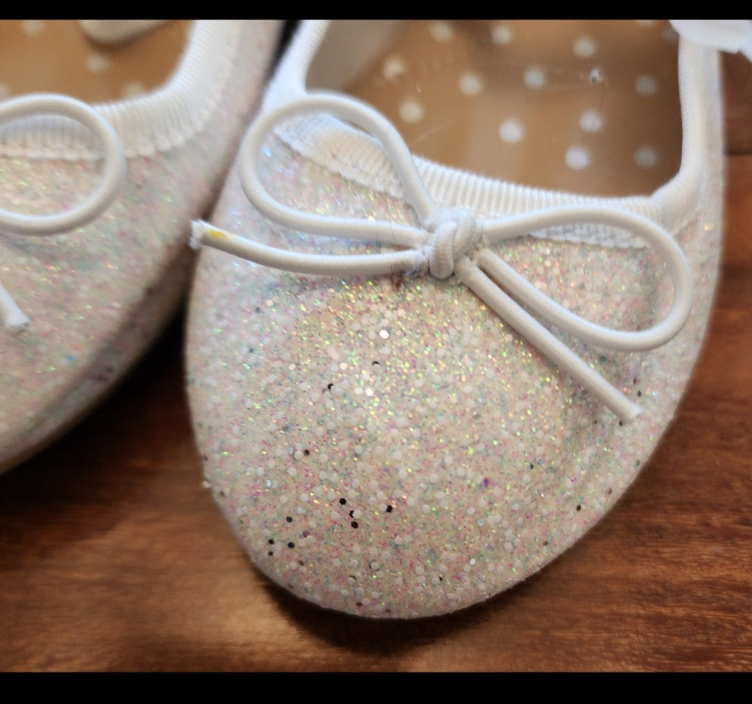 #135 Girls size 11 Cat & Jack NWT white glitter ballet flats
