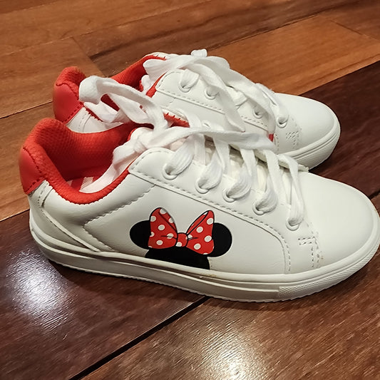 #135 girls Size 12 Minnie Mouse gymshoes NWOT