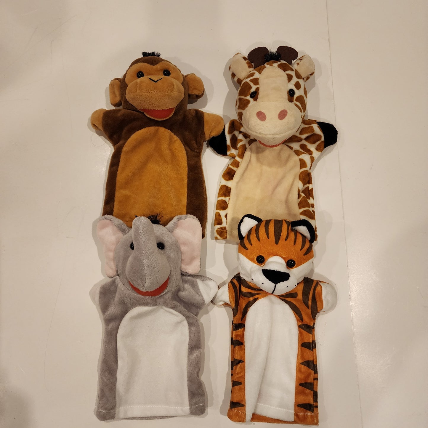 #135 Melissa and Doug animal puppets EUC