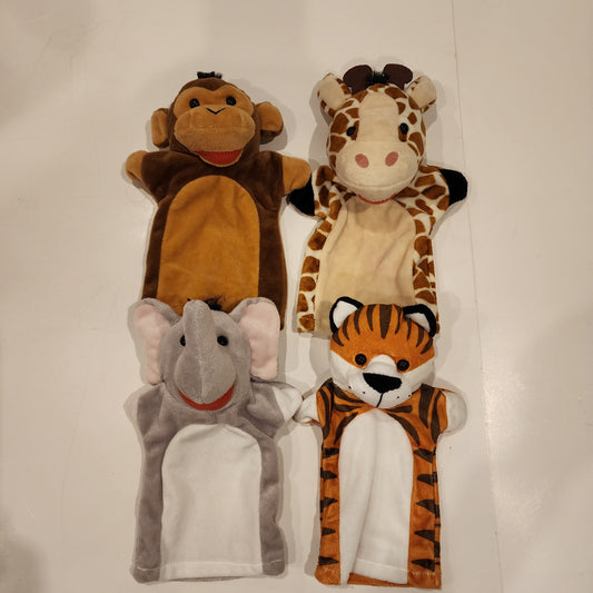 #135 Melissa and Doug animal puppets EUC