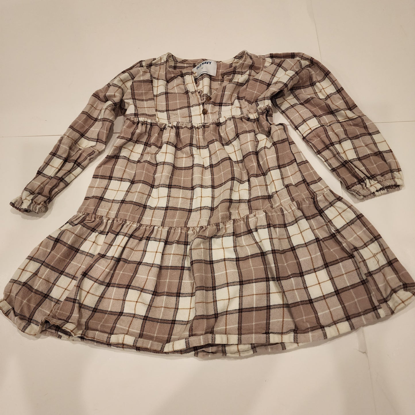 #135 girls size 5T Old Navy plaid flannel dress