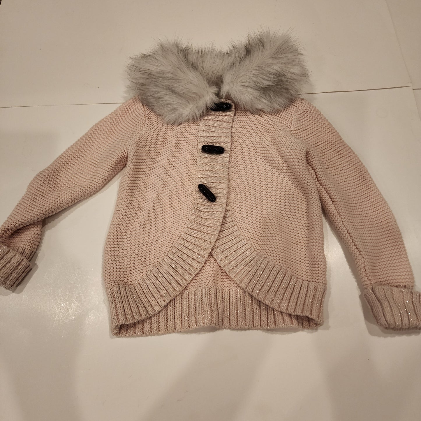 #135 girls size 3T fur collar cardigan