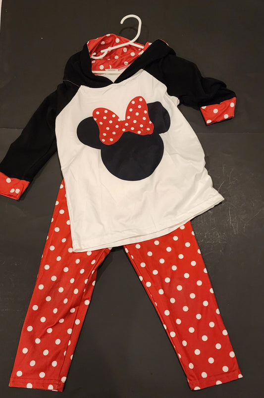 #135 girls size XL 5/6 Minnie Mouse boutique outfit