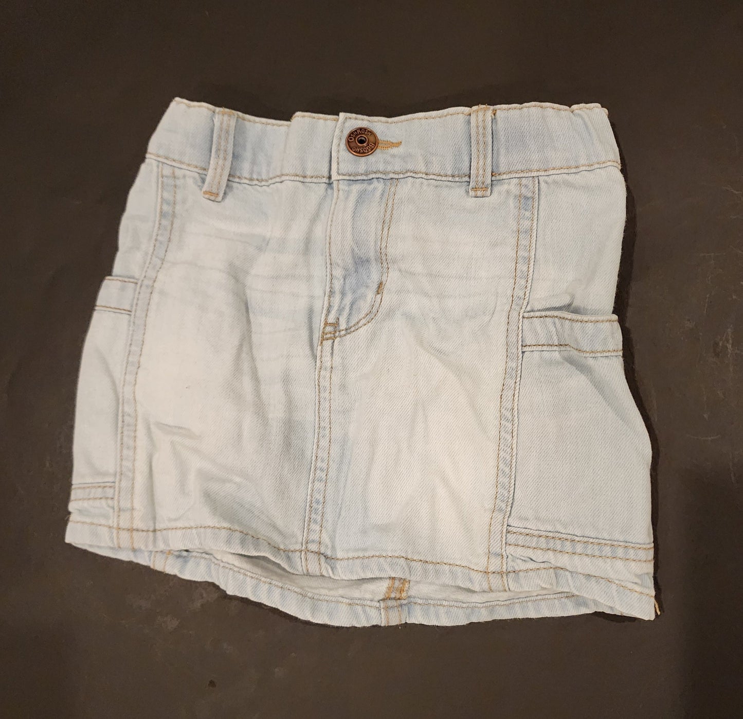 #135 girls size 5 Carters denim skirt