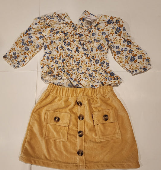 #135 girls size 5 Little Lass skirt outfit