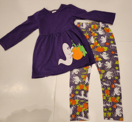 #135 Girls Fits like size 3 Ghost and Pumpkin outfit