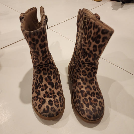 #135 girls size 10 Tucker & Tate Leopard print boots GUC
