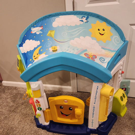 #135 Fisher-Price Laugh & Learn Smart Learning Home playset
