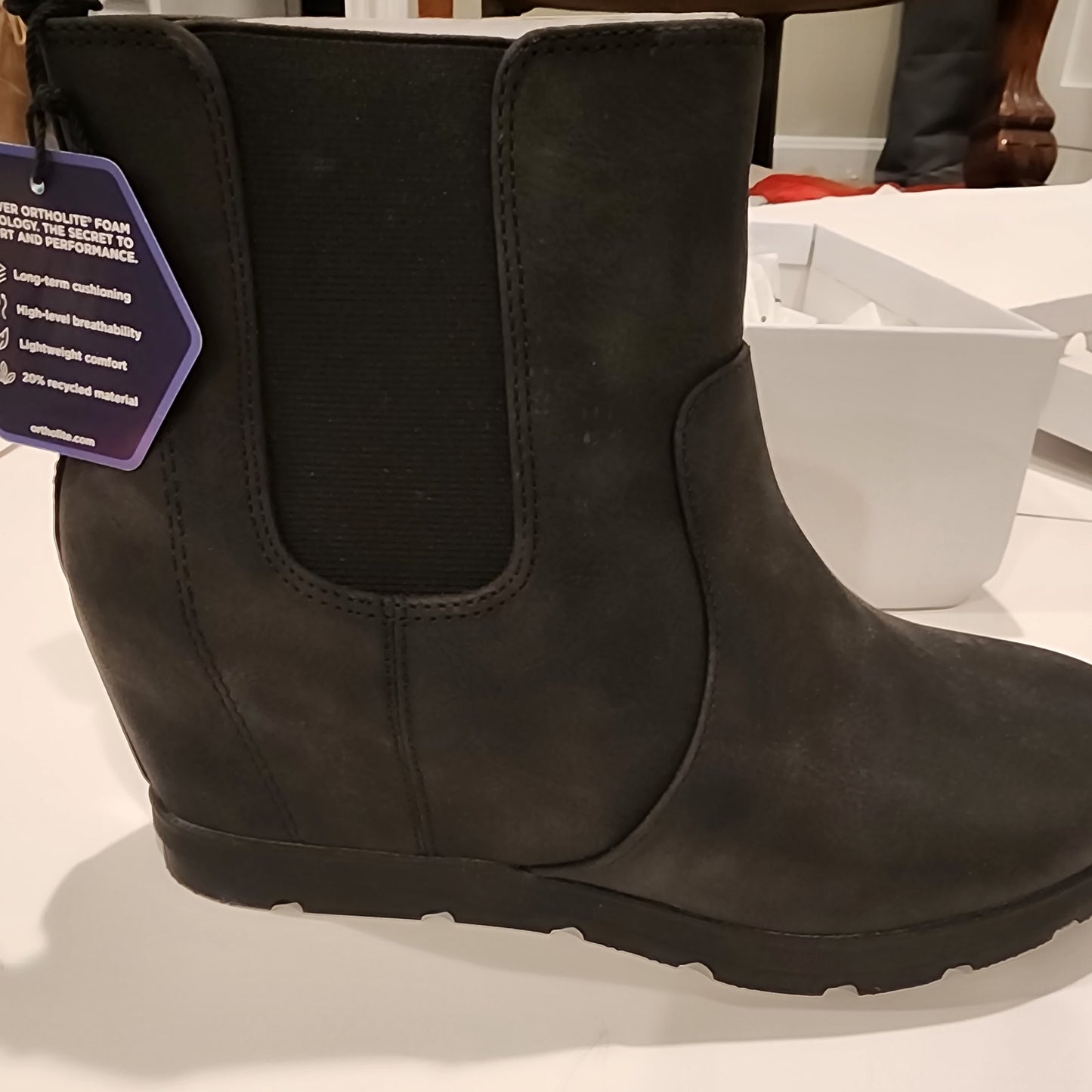 #135 Women's size 8.5 Sonoma Ortholite Eco boots NIB