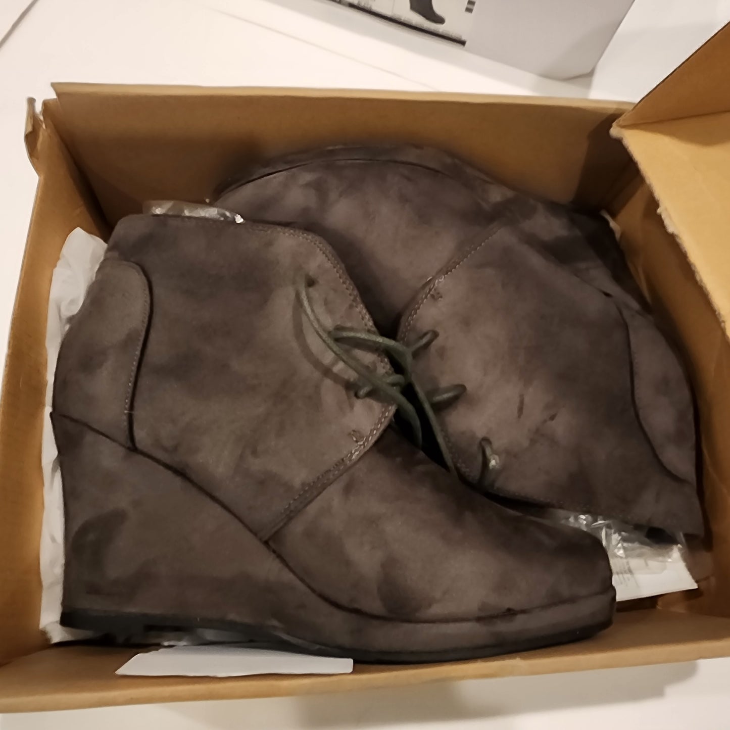 #135 Womens size 8 Journee Collection Footwear Grey Wedge Boots NIB