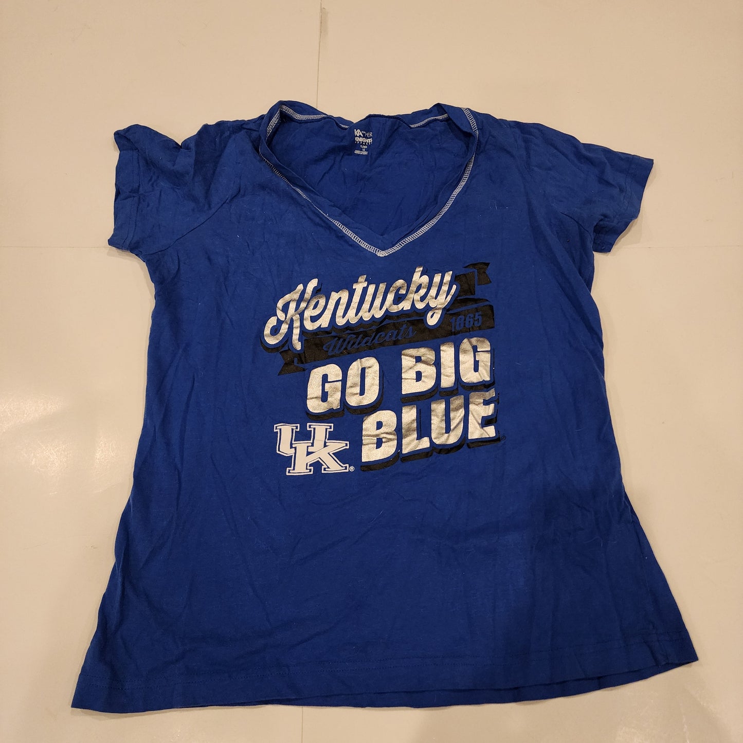 #135 Women's size XL UK short sleeve shirt